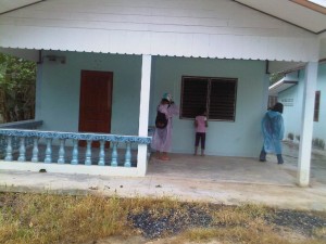 บ้านชาย และสำนักงาน